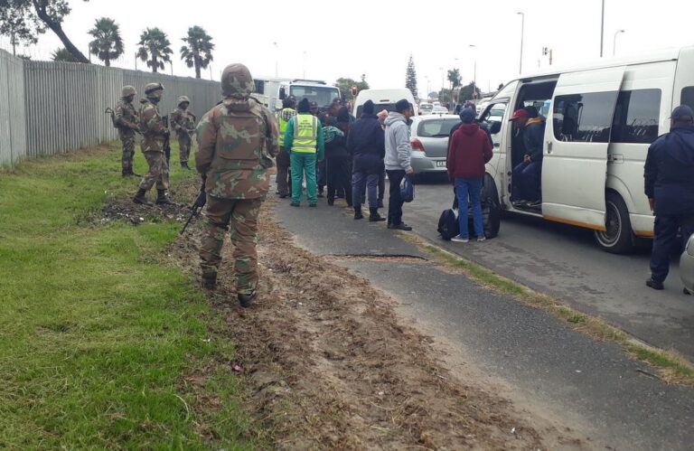 Army Finally Moves Into Cape Flats Photos Jozi Wire