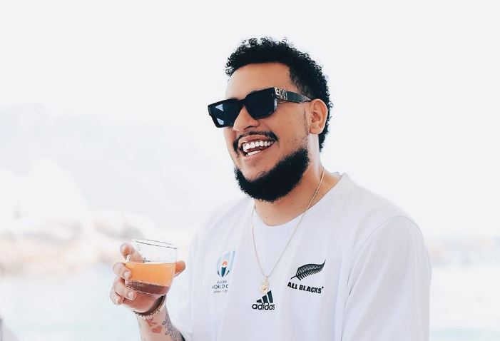 AKA Speaks Up About Video of Him Kissing New Girlfriend.. “I Was Single at the Time”