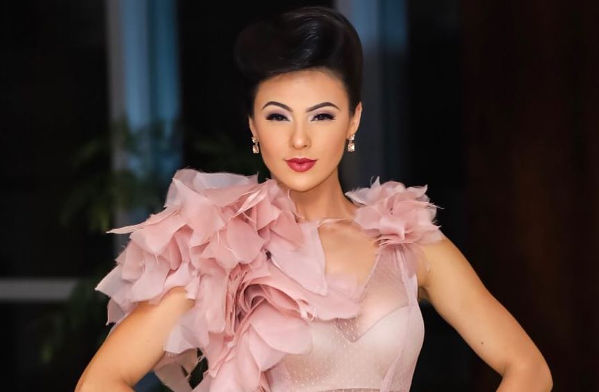 20 PHOTOS of Lalla Hirayama in All Her Stunning Beauty