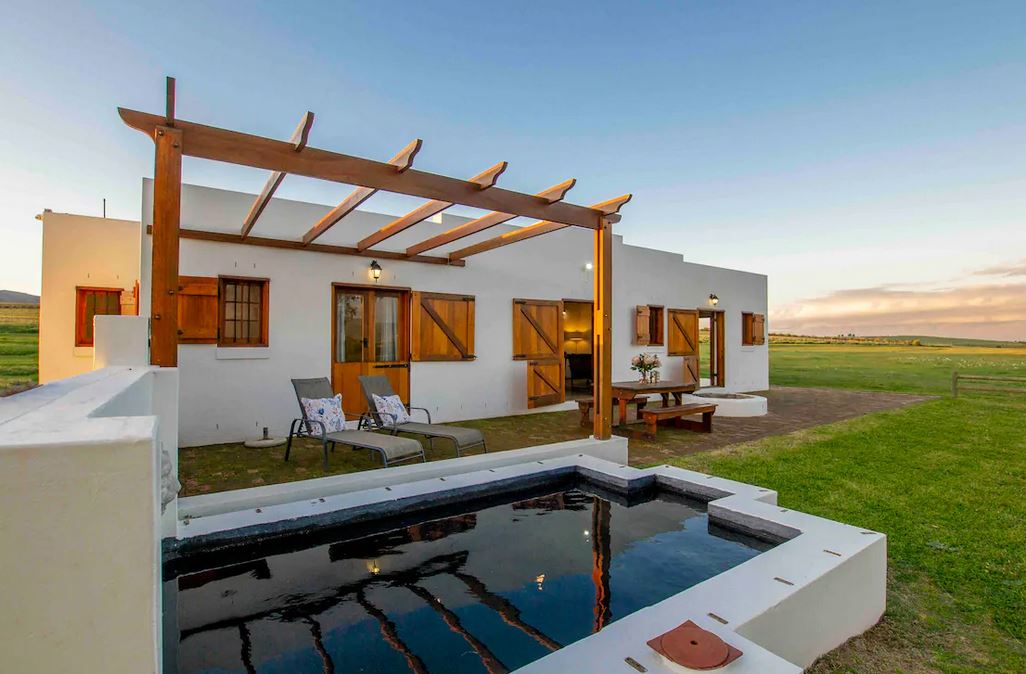 5 Airbnb Stays Near Cape Town That Will Blow Your Mind